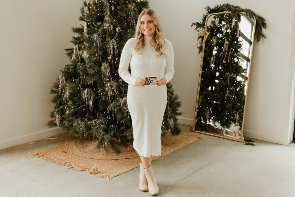 winter weddings guest outfits