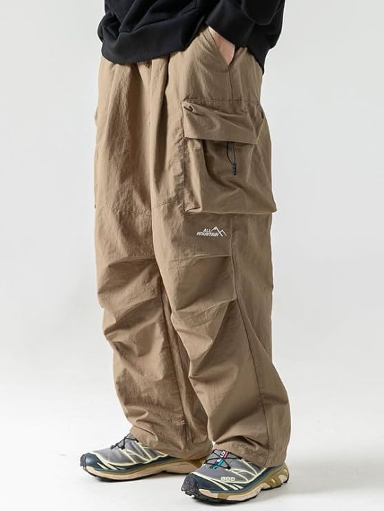 Parachute cargo pants in nylon