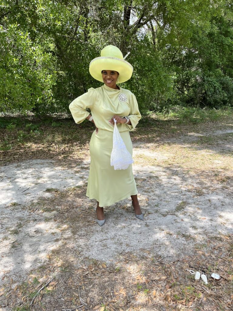 wedding outfits for grooms mom